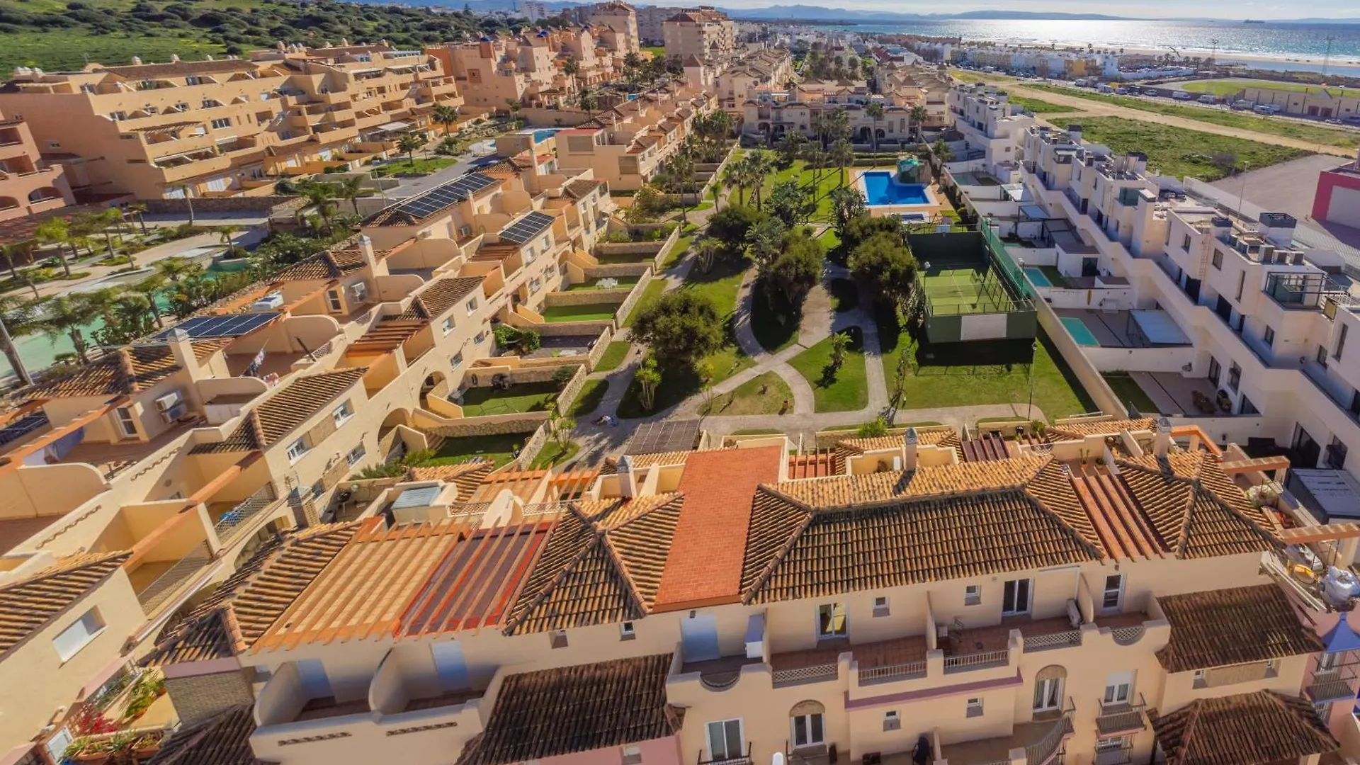 Casa Con Jardin, Piscina, Pista Padel Apartment Tarifa
